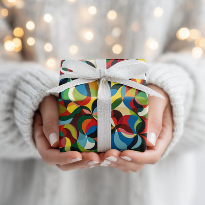 Dancing Colors Break Geometric Silence