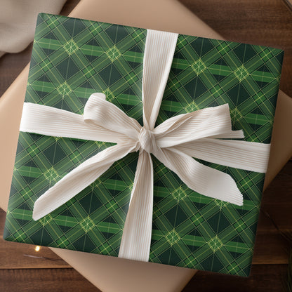 Green Geometry Weaves Silent Rhythms